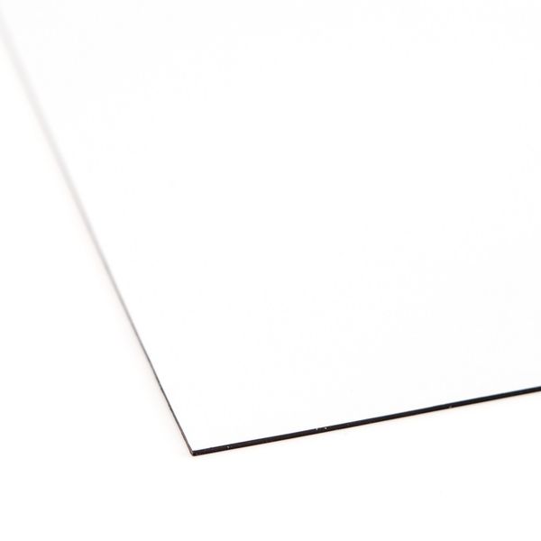 Magnetinė plėvelė (0,7(0,85) x 610 mm) Ritinys 30m, juoda/balta