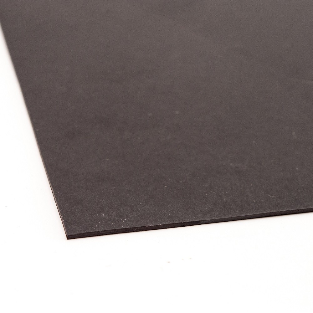 Magnetinė plėvelė (1,5 x 1000 mm) Ritinys 10m, juoda